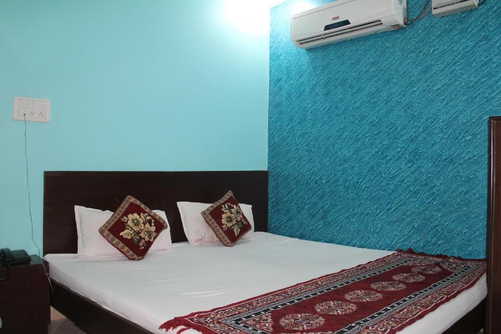 Hotel Hridey Inn Нью-Дели Экстерьер фото