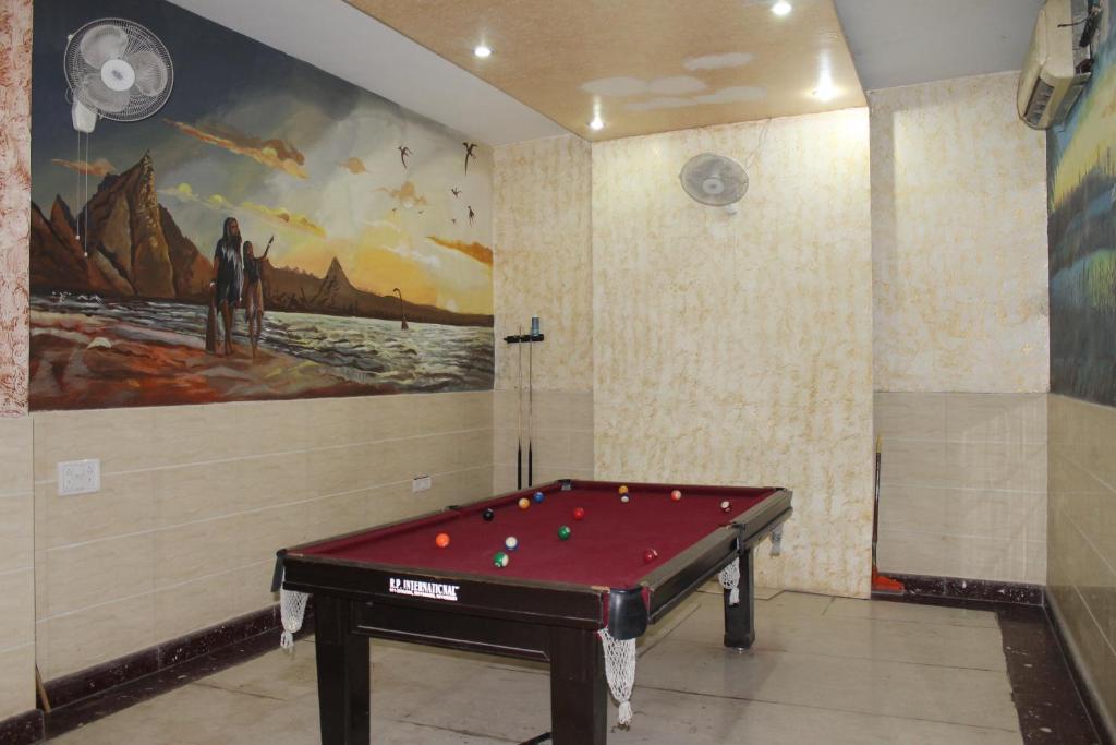 Hotel Hridey Inn Нью-Дели Экстерьер фото