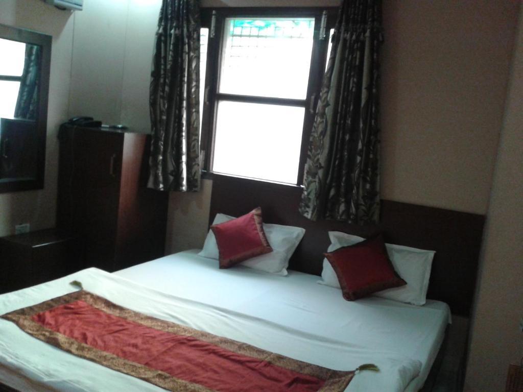 Hotel Hridey Inn Нью-Дели Номер фото